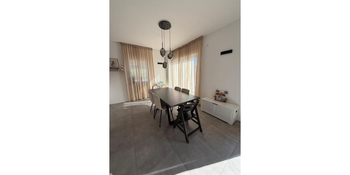 Einfamilienhaus Ballendorf - 7 Zimmer, 254 m&sup2;, 680.000&euro; | Angebot:26277891