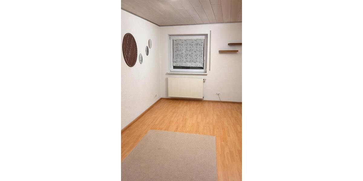 Etagenwohnung Burgrieden - 1 Zimmer, 200 m&sup2;, 500&euro; | Angebot:25366418