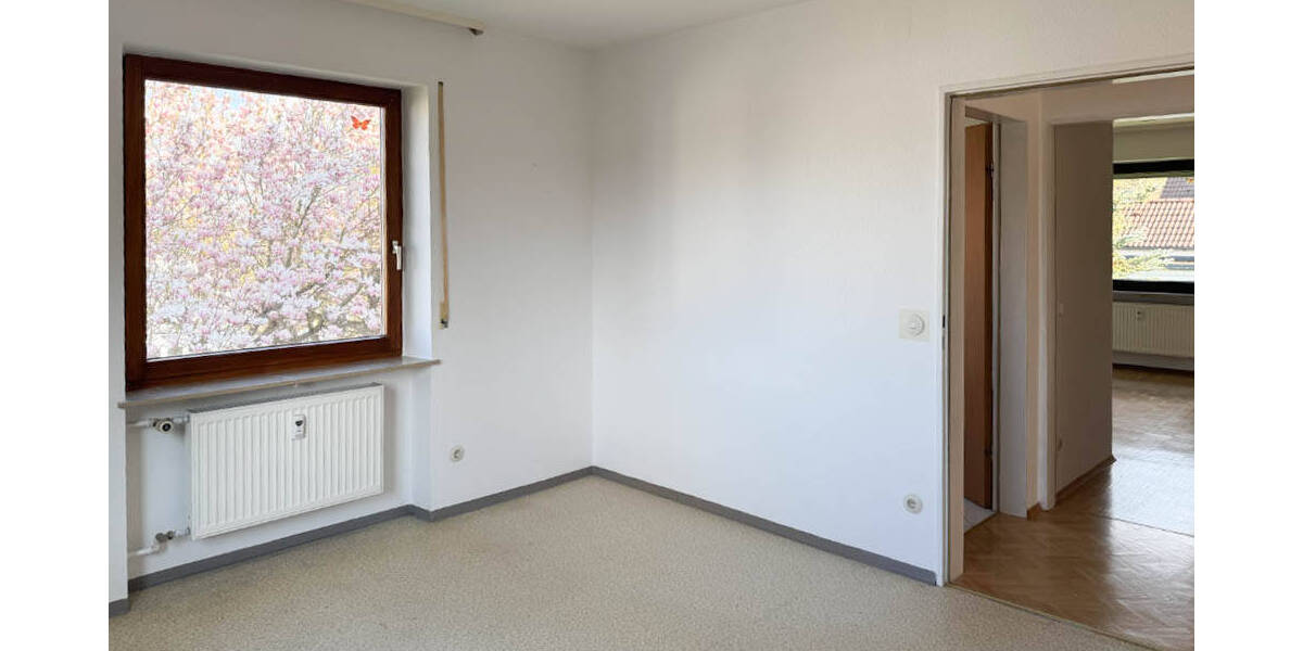 Etagenwohnung Ulm Jungingen - 3 Zimmer, 97 m&sup2;, 1.115&euro; | Angebot:26244902