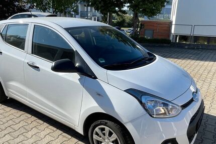 Hyundai i10 23.161 km 7.250 &euro; Berghülen 89180