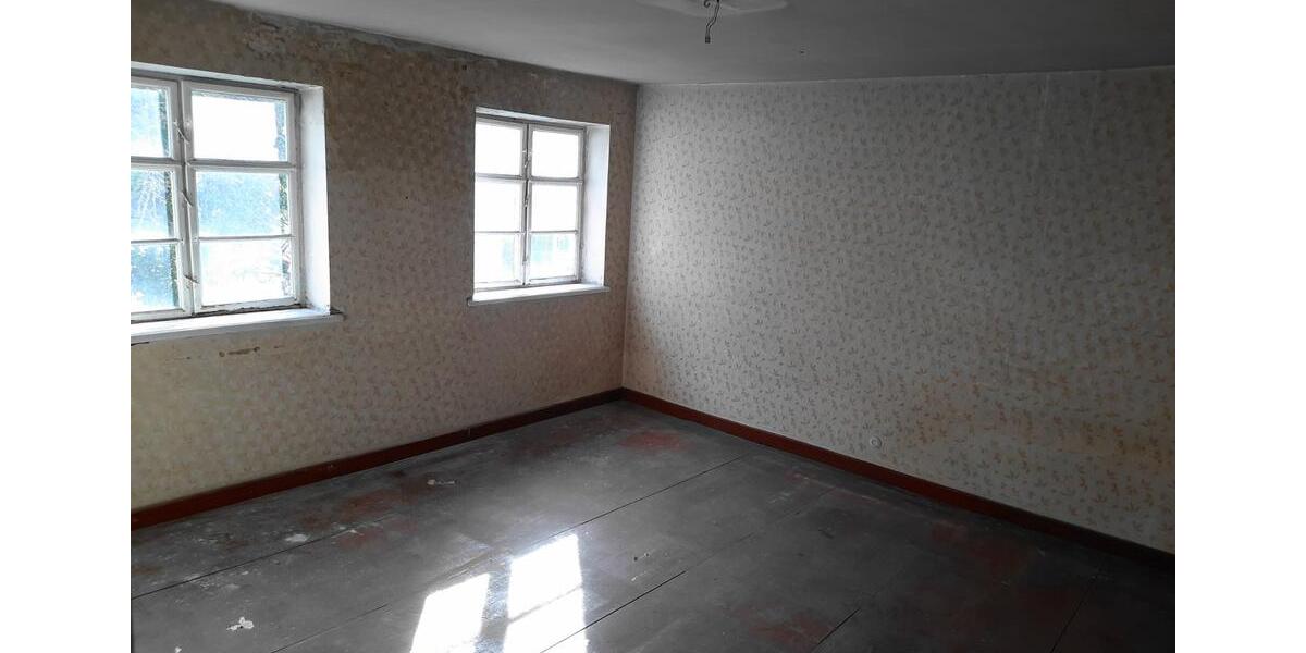 Einfamilienhaus Weißenhorn - 12 Zimmer, 180 m&sup2;, 690.000&euro; | Angebot:24981103