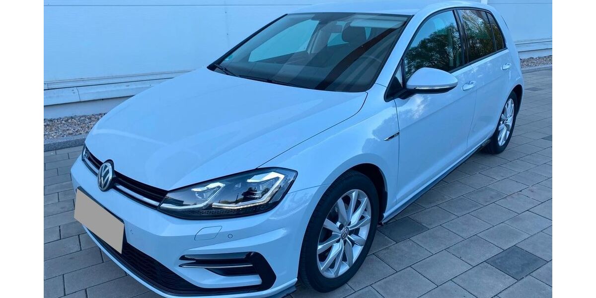 VW Golf 97.500 km 16.900 &euro; Ulm-Wiblingen 89079