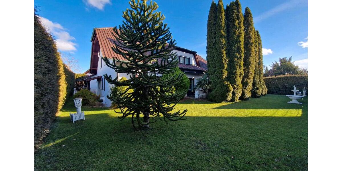 Einfamilienhaus Illertissen - 10 Zimmer, 1.390.000&euro; | Angebot:22655444