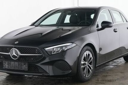 Mercedes-Benz A 200 23.509 km 28.800 &euro; Günzburg 89312