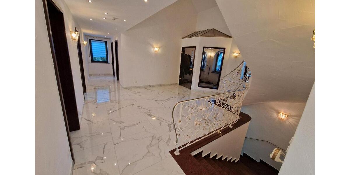 Einfamilienhaus Illertissen - 10 Zimmer, 1.390.000&euro; | Angebot:22655444