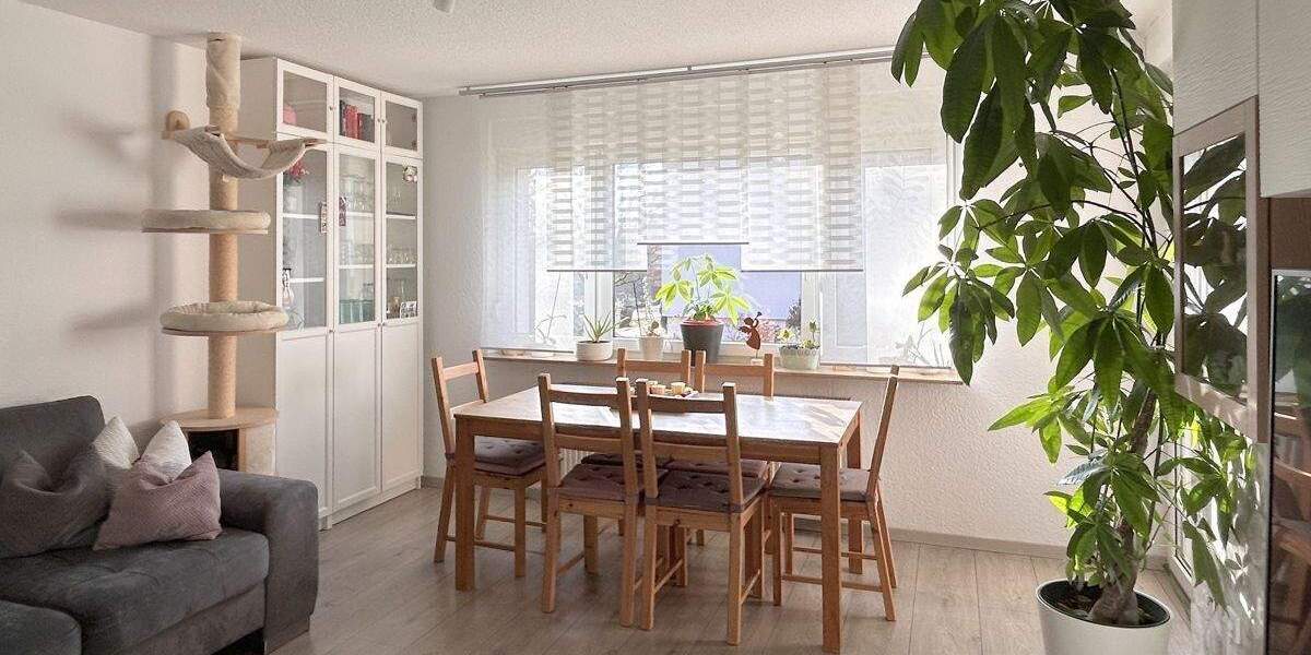 Etagenwohnung Ulm Böfingen - 4 Zimmer, 93 m&sup2;, 310.000&euro; | Angebot:25693632