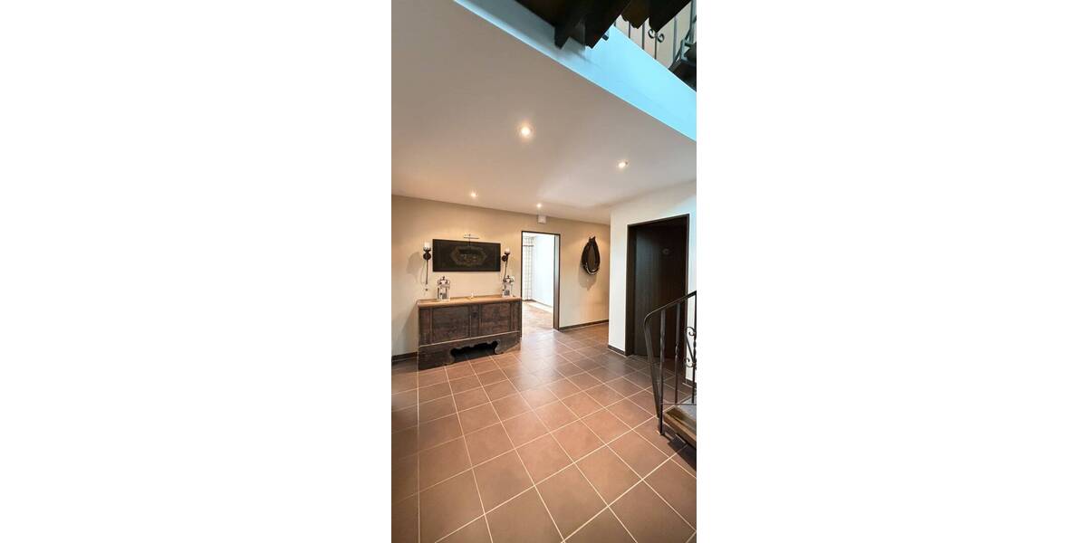 Einfamilienhaus Ettenbeuren Ettenbeuren - 8 Zimmer, 398 m&sup2;, 849.000&euro; | Angebot:26171112