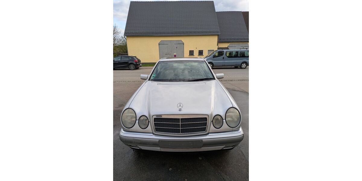 Mercedes-Benz E 230 200.000 km 3.300 &euro; Gerstetten 89547