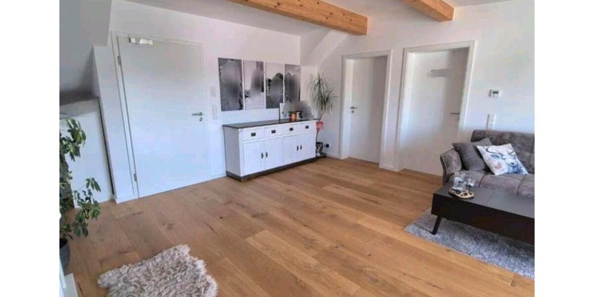 Dachgeschoßwohnung Illertissen - 3 Zimmer, 81 m&sup2;, 351.000&euro; | Angebot:26153382