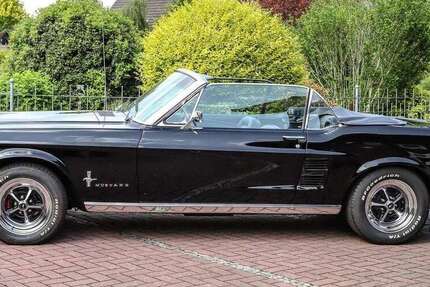 Ford Mustang 37.000 km 55.000 &euro; Neu-Ulm, GKSt 89231