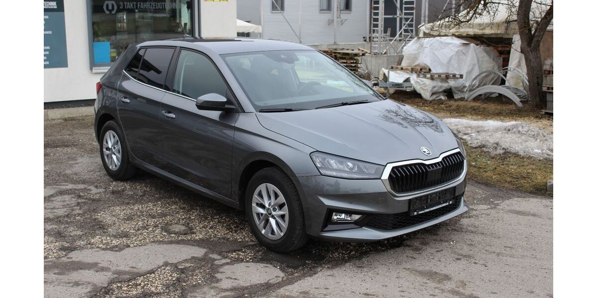 Skoda Fabia 13.400 km 20.990 &euro; Altheim (Alb) 89174