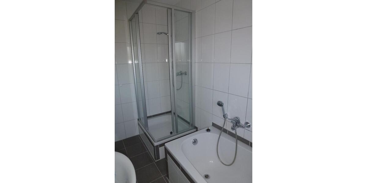 Etagenwohnung Neu-Ulm Burlafingen - 4.5 Zimmer, 101 m&sup2;, 1.150&euro; | Angebot:26045100