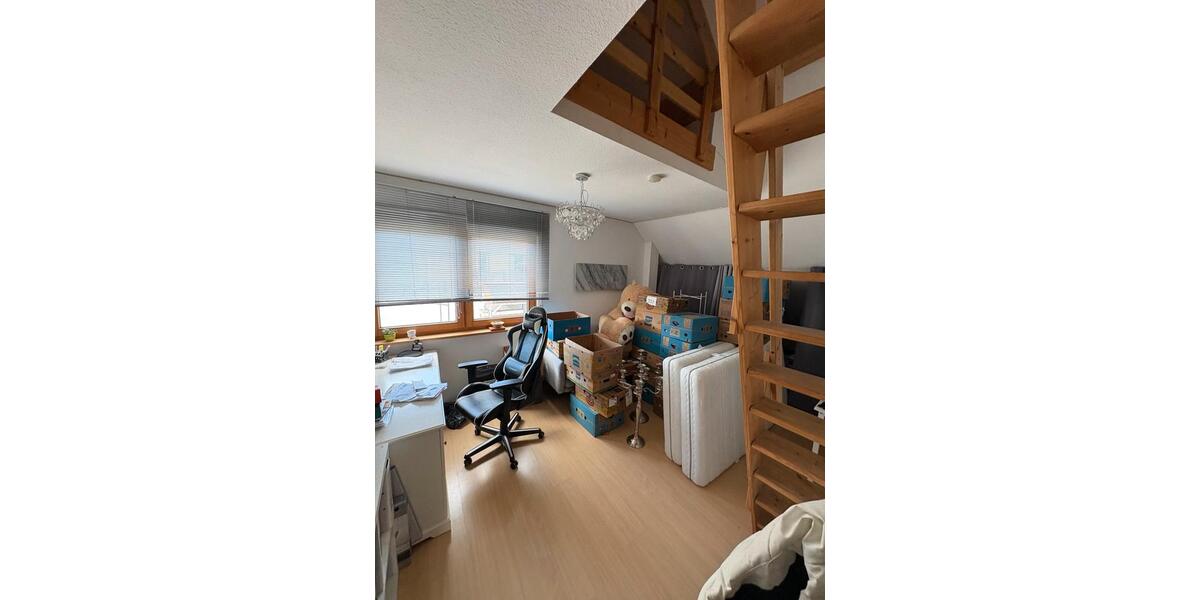 Etagenwohnung Weißenhorn - 5.5 Zimmer, 145 m&sup2;, 1.800&euro; | Angebot:26022285