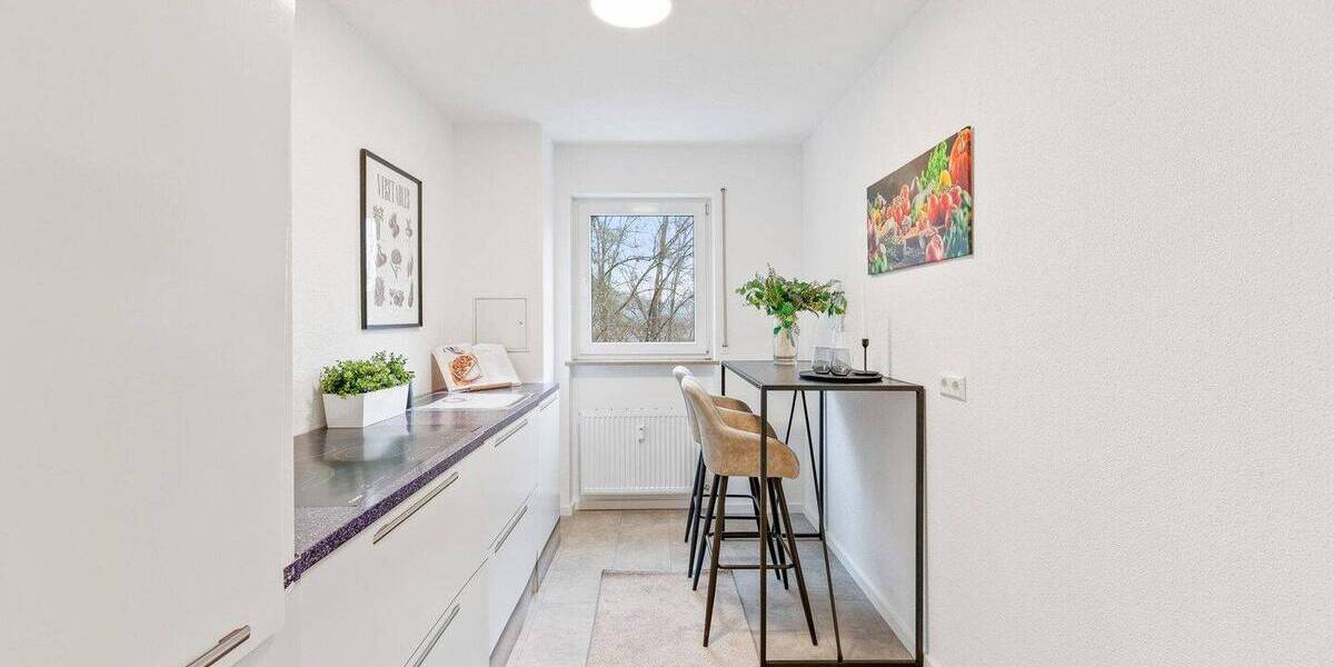 Etagenwohnung Neu-Ulm Stadtmitte - 4 Zimmer, 82 m&sup2;, 379.900&euro; | Angebot:26203904