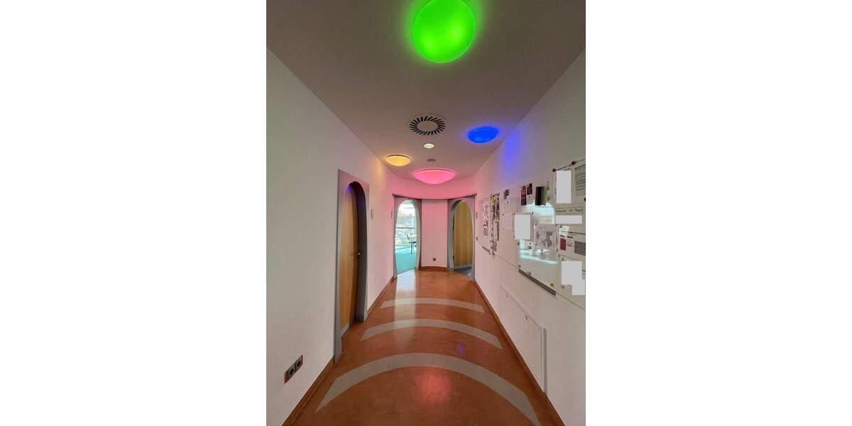 Gewerbeobjekt Weißenhorn - 1 Zimmer, 750 m&sup2;, 6.000&euro; | Angebot:25664436