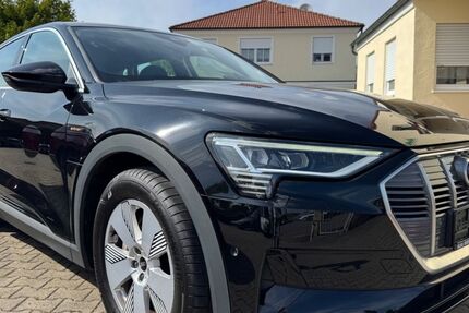Audi e-tron 29.318 km 27.990 &euro; Ichenhausen 89335