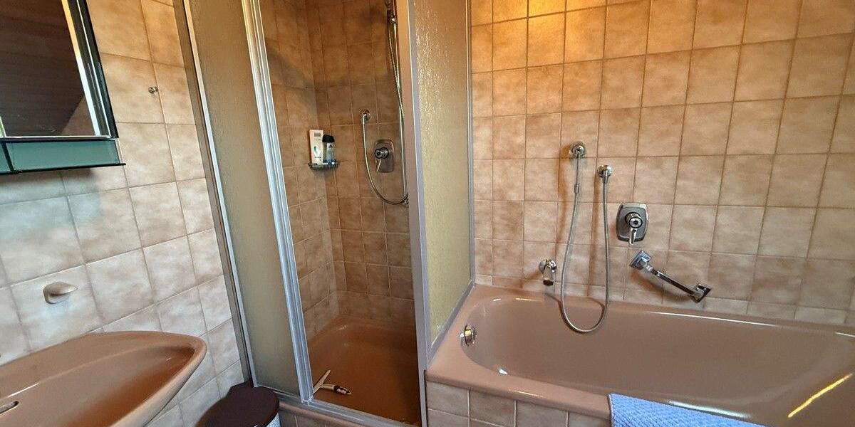 Einfamilienhaus Illertissen-Au Au - 6 Zimmer, 170 m&sup2;, 499.000&euro; | Angebot:25742835