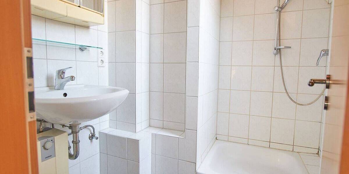 Mehrfamilienhaus, Wohnhaus Schelklingen - 4 Zimmer, 107 m&sup2;, 189.000&euro; | Angebot:25696221