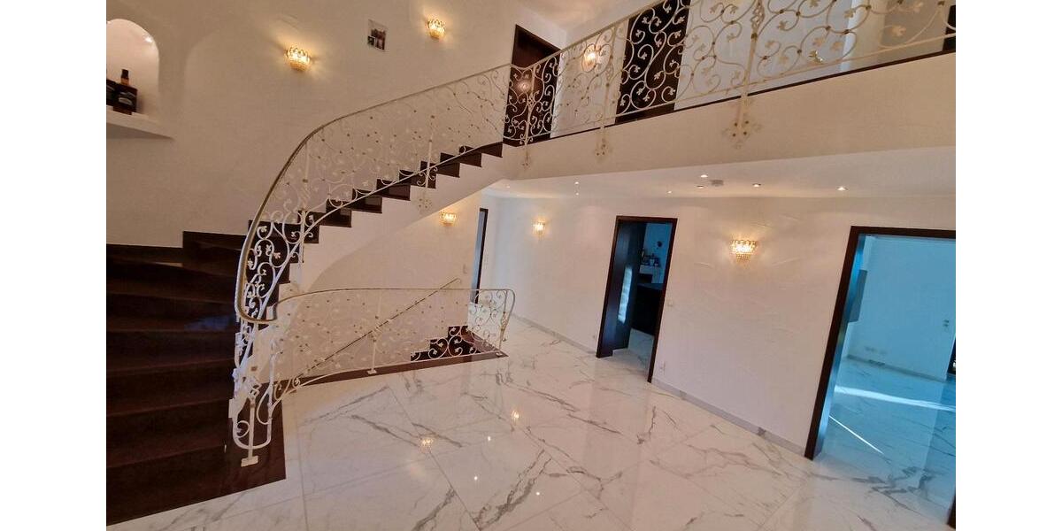 Einfamilienhaus Illertissen - 10 Zimmer, 1.390.000&euro; | Angebot:22655444