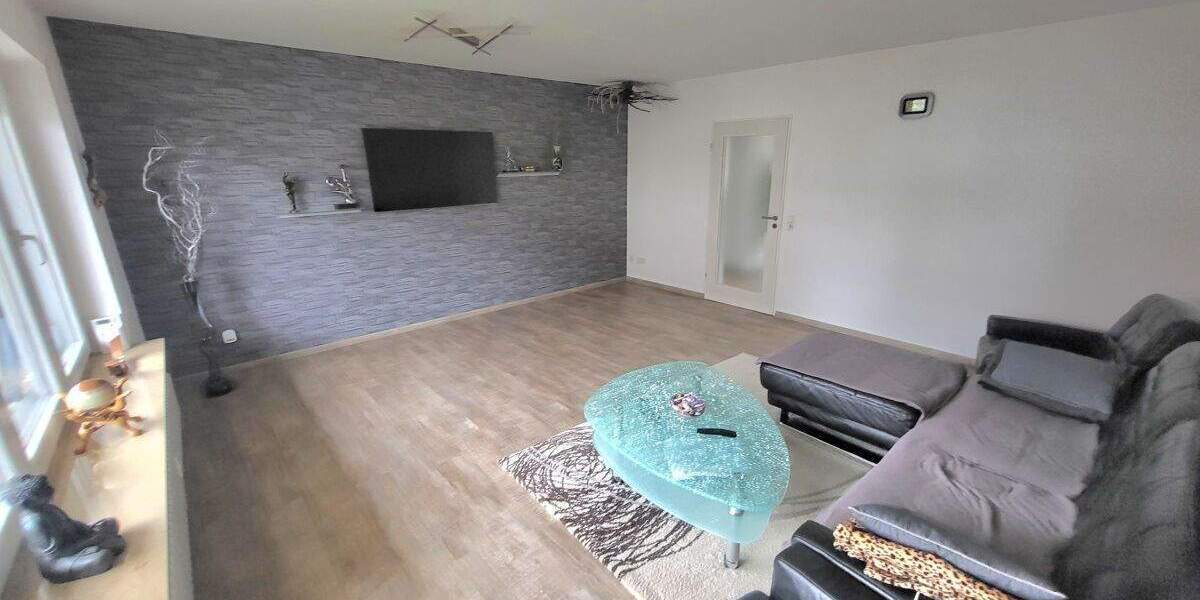 Etagenwohnung Neu-Ulm Pfuhl - 3 Zimmer, 86 m&sup2;, 305.000&euro; | Angebot:25664454