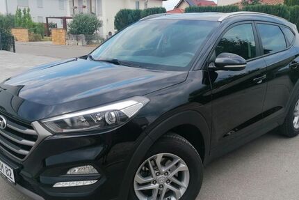 Hyundai TUCSON 130.000 km 10.999 &euro; Ichenhausen 89335