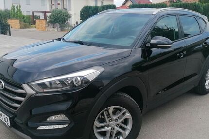Hyundai TUCSON 130.000 km 11.999 &euro; Ichenhausen 89335