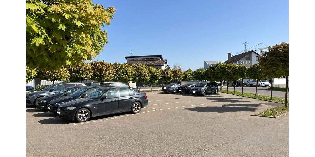 Gewerbeobjekt Weißenhorn - 8 Zimmer, 267 m&sup2;, 2.000&euro; | Angebot:25664444