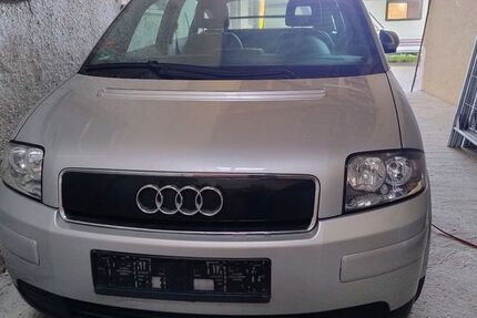 Audi A2 290.040 km 2.900 &euro; Nellingen 89191