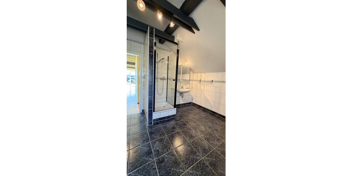 Einfamilienhaus Ettenbeuren Ettenbeuren - 8 Zimmer, 398 m&sup2;, 849.000&euro; | Angebot:26171112