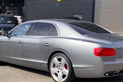 Bentley Flying Spur 98.515 km 61.900 &euro; Geislingen / Eybach 73312