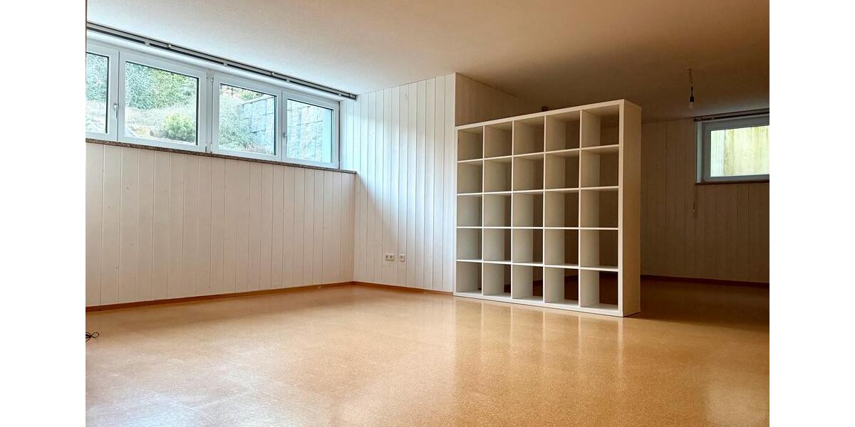 Etagenwohnung Günzburg - 3 Zimmer, 100 m&sup2;, 975&euro; | Angebot:25570683