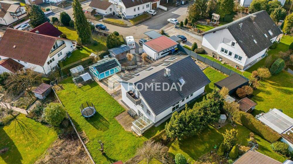 Einfamilienhaus Illertissen Tiefenbach - 7 Zimmer, 267 m&sup2;, 1.150.000&euro; | Angebot:25737638