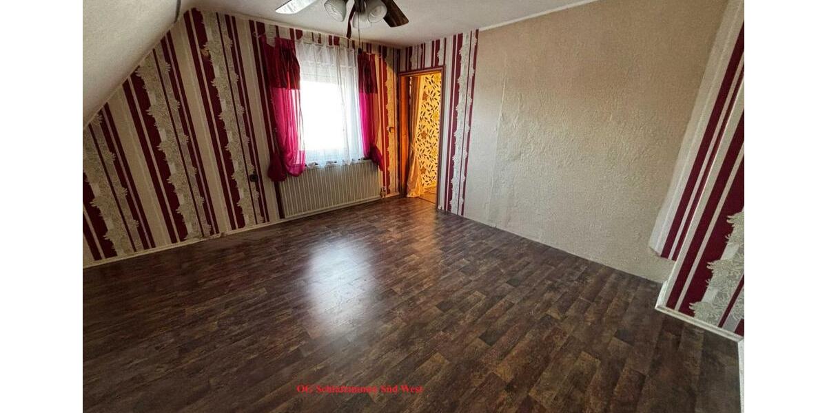 Einfamilienhaus Bibertal - 8 Zimmer, 126 m&sup2;, 258.000&euro; | Angebot:25839240