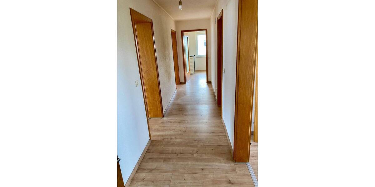 Etagenwohnung Unterroth - 4 Zimmer, 105 m&sup2;, 750&euro; | Angebot:26274080