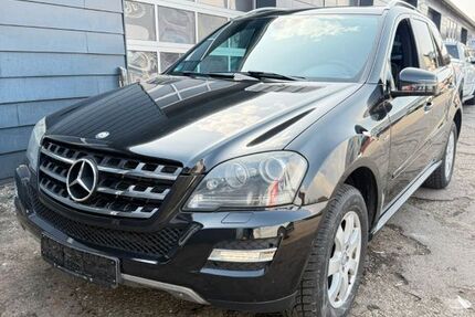 Mercedes-Benz ML 300 251.000 km 9.600 &euro; Neu-Ulm 89231