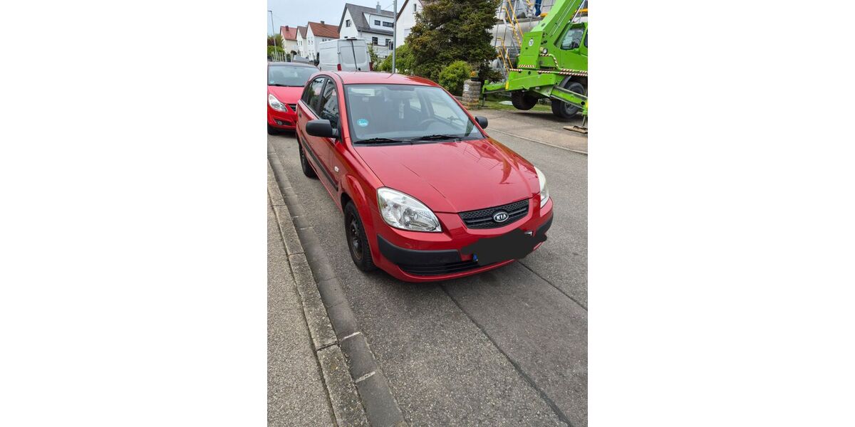 Kia Rio 189.000 km 2.000 &euro; Nersingen 89278