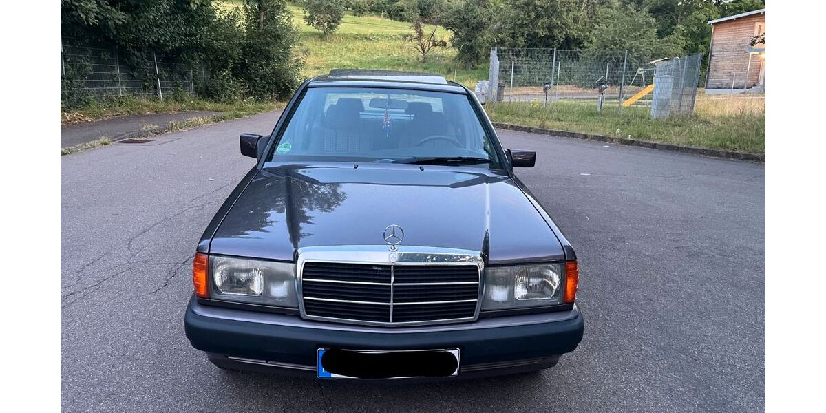 Mercedes-Benz 190 211.000 km 4.799 &euro; Geislingen an der Steige 73312
