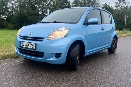 Daihatsu Sirion 126.000 km 2.999 &euro; Ulm 89073