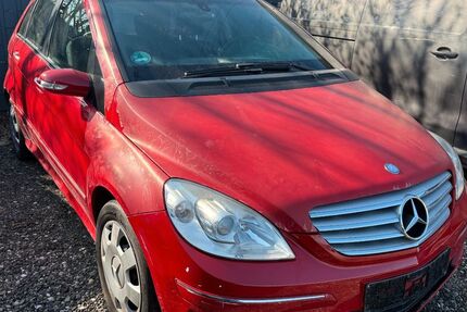 Mercedes-Benz B 180 148.000 km 1.999 &euro; Ichenhausen 89335