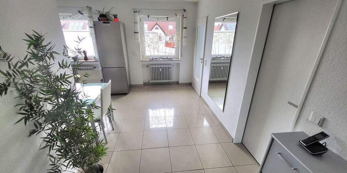 Etagenwohnung Neu-Ulm Pfuhl - 3 Zimmer, 86 m&sup2;, 305.000&euro; | Angebot:25664454