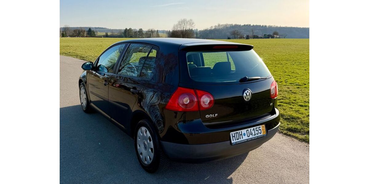 VW Golf 209.000 km 3.100 &euro; Herbrechtingen 89542