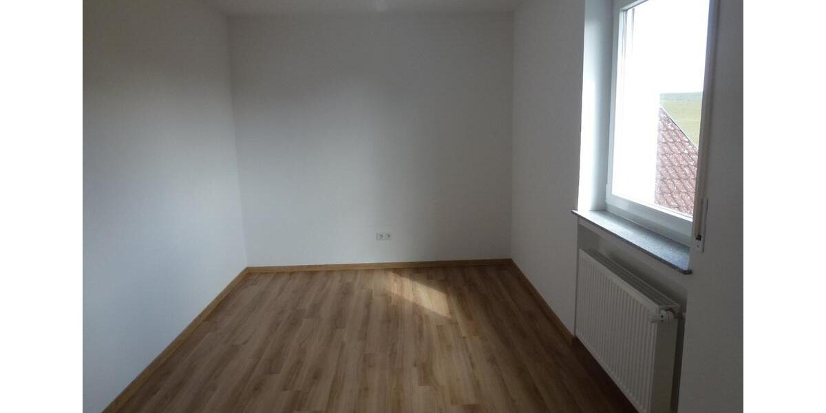 Etagenwohnung Neu-Ulm Burlafingen - 4.5 Zimmer, 101 m&sup2;, 1.150&euro; | Angebot:26045100