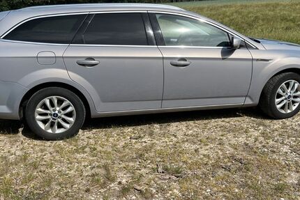 Ford Mondeo 175.800 km 6.300 &euro; Kötz 89359