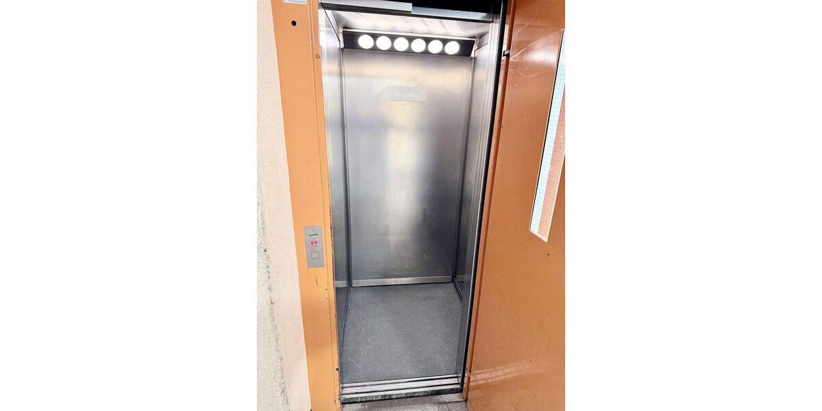 Etagenwohnung Neu-Ulm Stadtmitte - 2 Zimmer, 60 m&sup2;, 255.000&euro; | Angebot:25780301