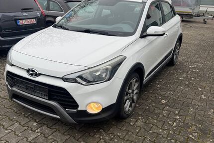 Hyundai i20 75.200 km 7.990 &euro; Leipheim 89340