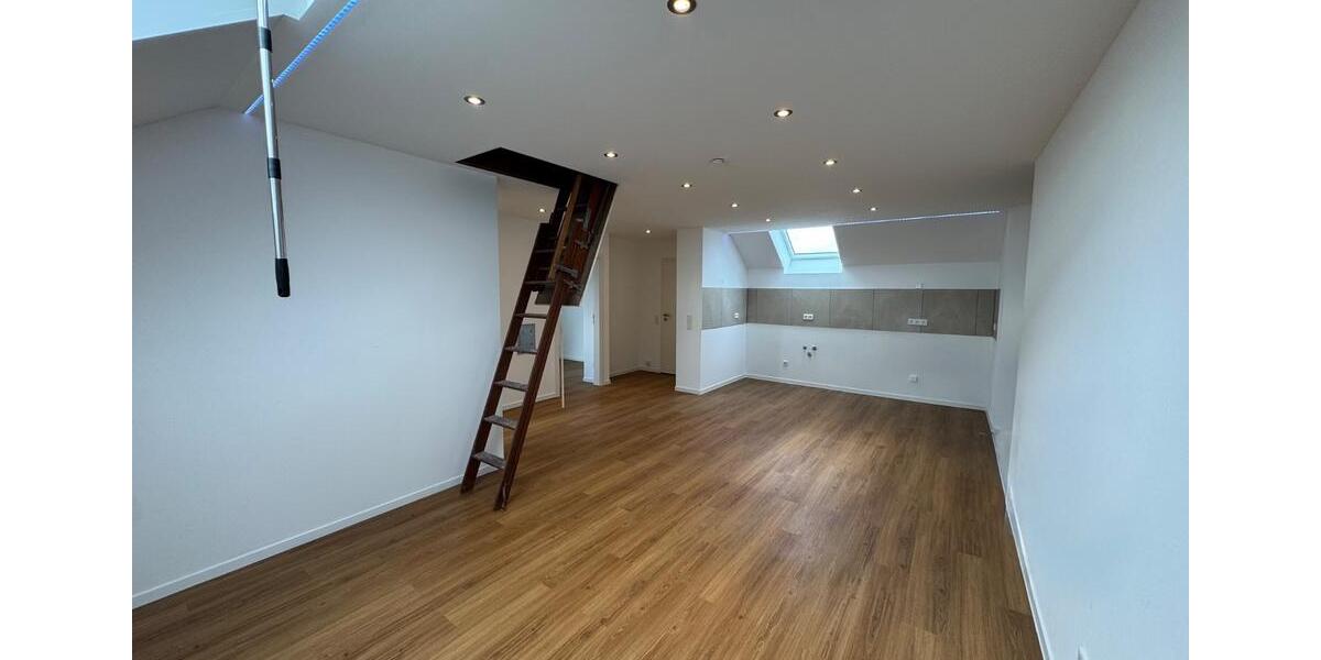 Dachgeschoßwohnung Langenau - 4 Zimmer, 84 m&sup2;, 1.145&euro; | Angebot:25513000