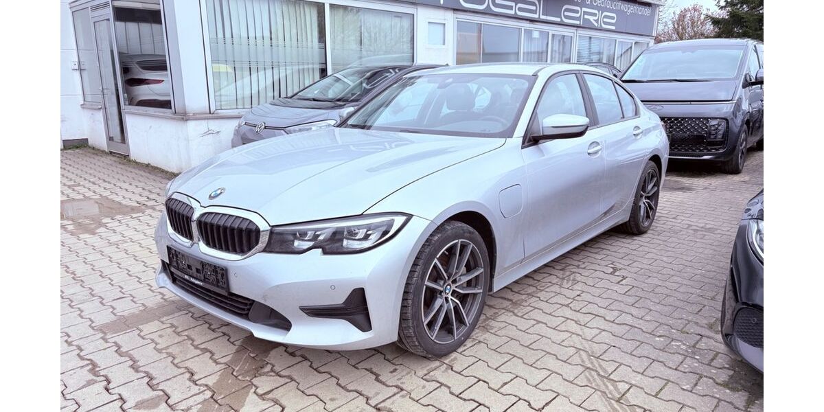 BMW 330 145.000 km 20.990 &euro; Ulm-Jungingen 89081