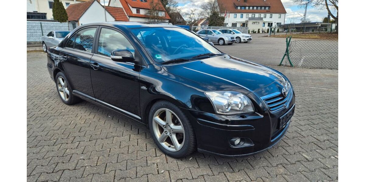 Toyota Avensis 106.000 km 4.350 &euro; Erbach 89155