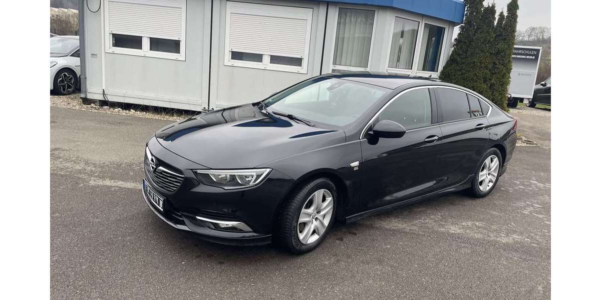 Opel Insignia 136.700 km 11.900 &euro; Ehingen (Donau), Stadt 89584