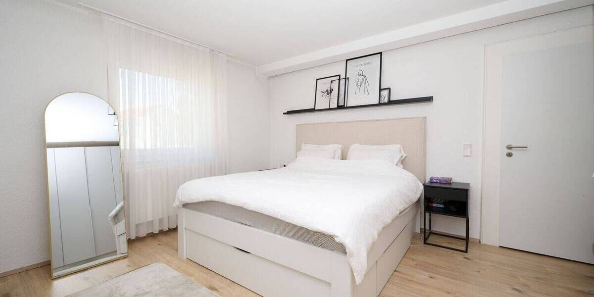 Einfamilienhaus Weißenhorn - 9 Zimmer, 250 m&sup2;, 590.000&euro; | Angebot:26514835
